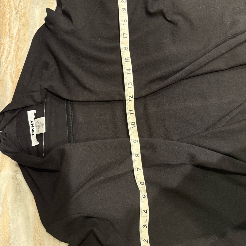DKNY Women's Elegant Black Poncho - Picture 7 of 8